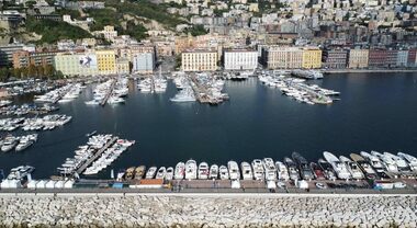 Navigare, inaugurata a Napoli nuova edizione: yacht, gozzi e gommoni in primo piano, irrisolto problema dei posti barca