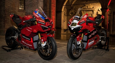 Ducati, esaurite in poche ore le World Champion Replica. Serie speciale per celebrare i titoli MotoGp e Superbike 2022