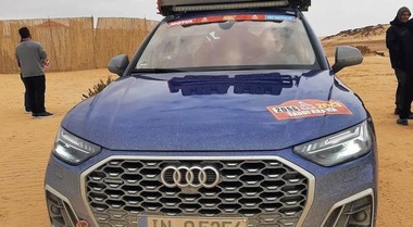 Q5 Dakar sfida il deserto. Allestimento da gara per il Suv Audi sul tracciato del rally più duro al mondo
