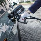 Auto a benzina o diesel, «Stop alla vendita entro il 2035»: la Ue raggiunge l'accordo
